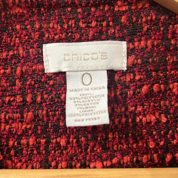 Never been worn.
Chico’s open front blazer with beaded trim
Size 0 = S/4 - Picture 3 of 4